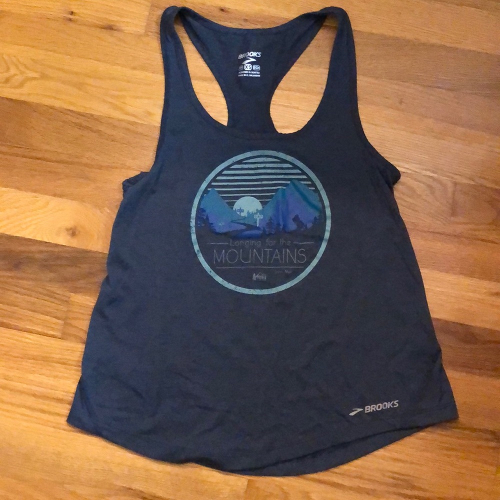 Brooks tank size xs “Longing for the Mountains”